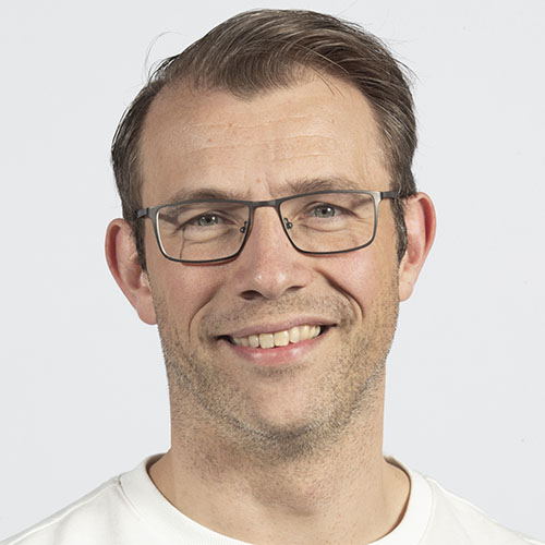 dr. Rory de Vries